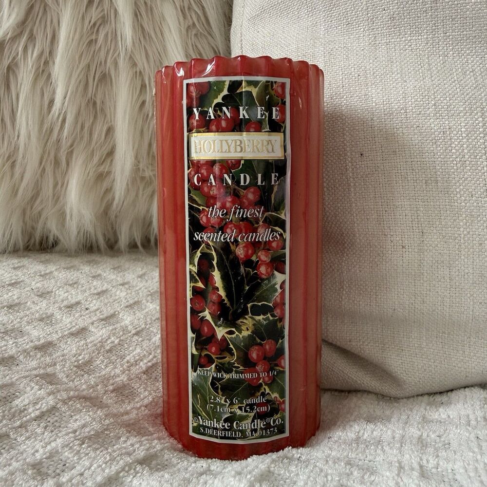 Vintage Yankee Candle Hollyberry Pillar Candles 6” Christmas Sealed Retired
